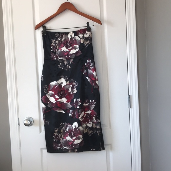 Le château black strapless dress size small - Picture 2 of 2